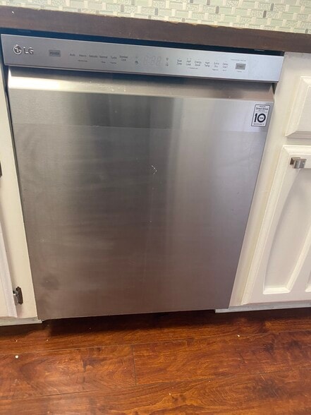 Building Photo - 1464 Avenida de las Americas