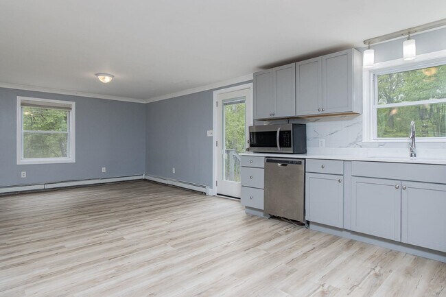 Building Photo - 240 Leda Ave