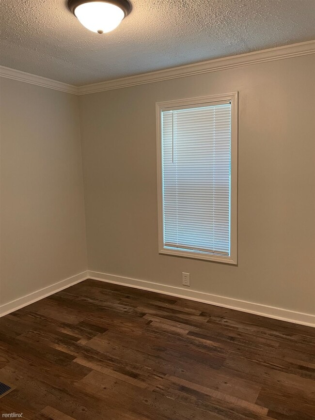 Building Photo - 3 br, 2 bath Mobile Home - 100 Big Valley Ln