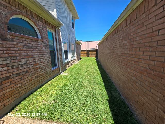 Building Photo - 3025 Ridge Hollow Dr
