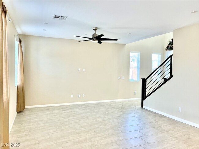 Building Photo - 8819 Burray St