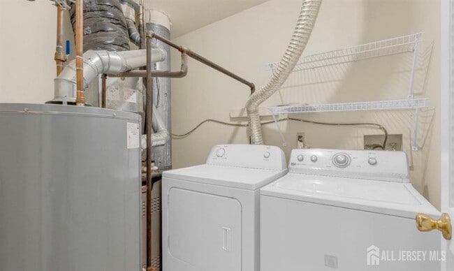 Building Photo - 353 Ventnor Ct