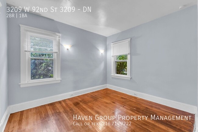 Building Photo - 3209 W 92nd St