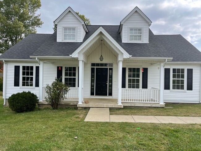 Building Photo - 127 Copperfield Way