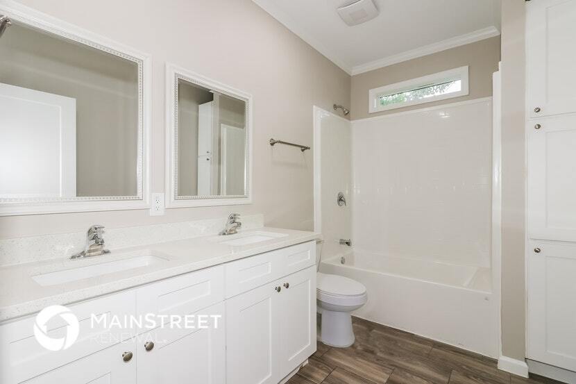 Building Photo - 774 Dillard St