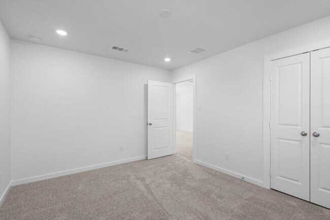 Building Photo - 17219 Bluebonnet Creek Trl