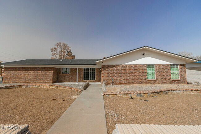 Primary Photo - 11301 Tom Ulozas Dr