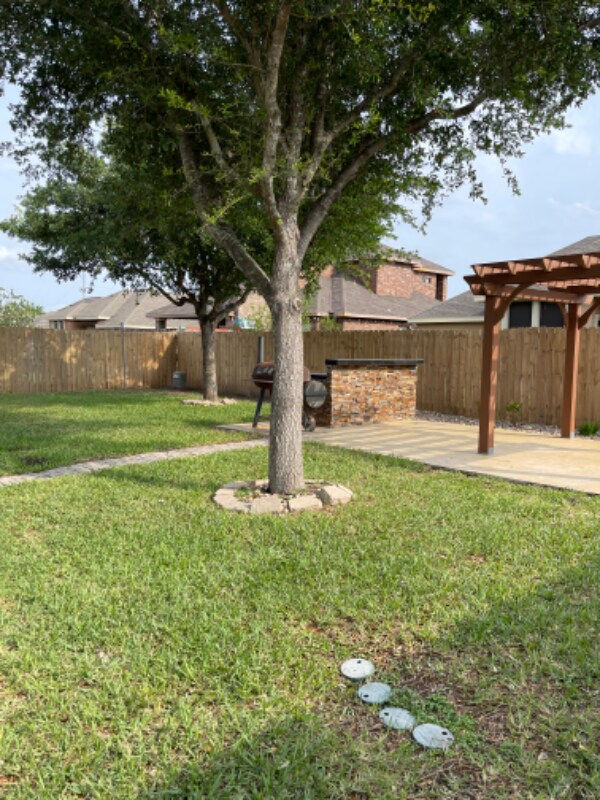 Building Photo - 1326 Ricco St