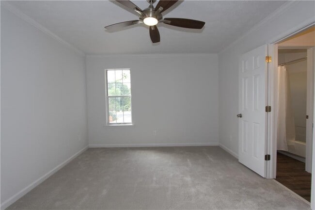 Building Photo - 5577 Clover Rise Ln