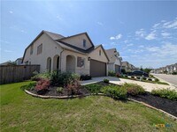 Building Photo - 1052 Easy Gruene