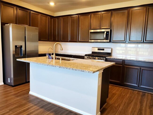 Building Photo - 9445 Towne Lake Pkwy