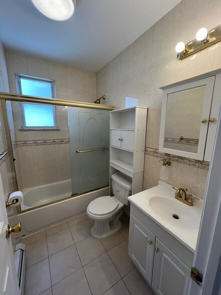 Bathroom - 113 Oakwood Ave
