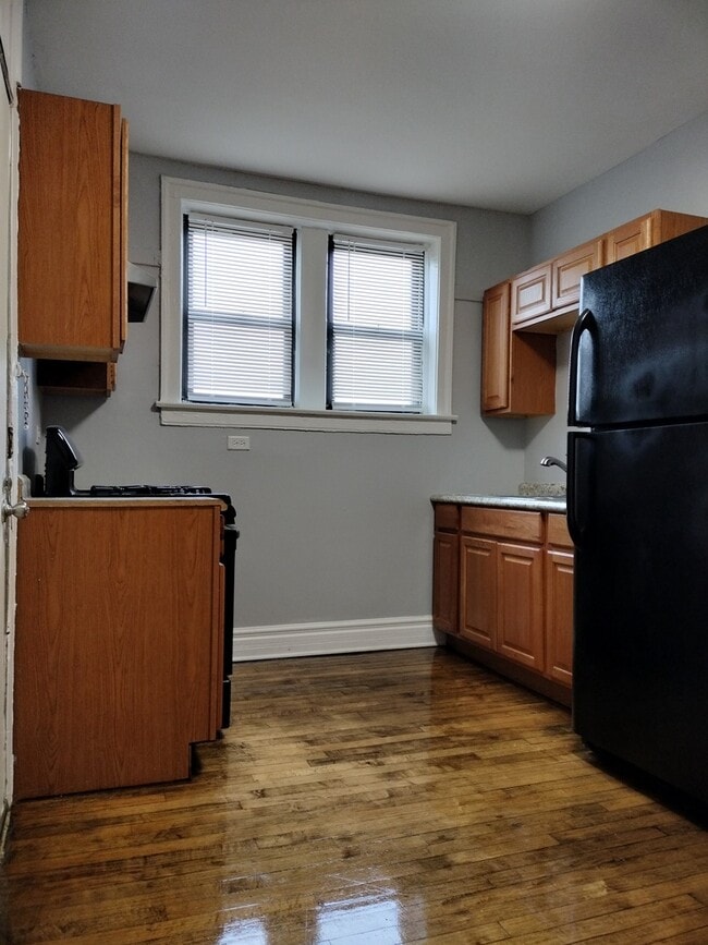 Building Photo - 1739 W 80th St