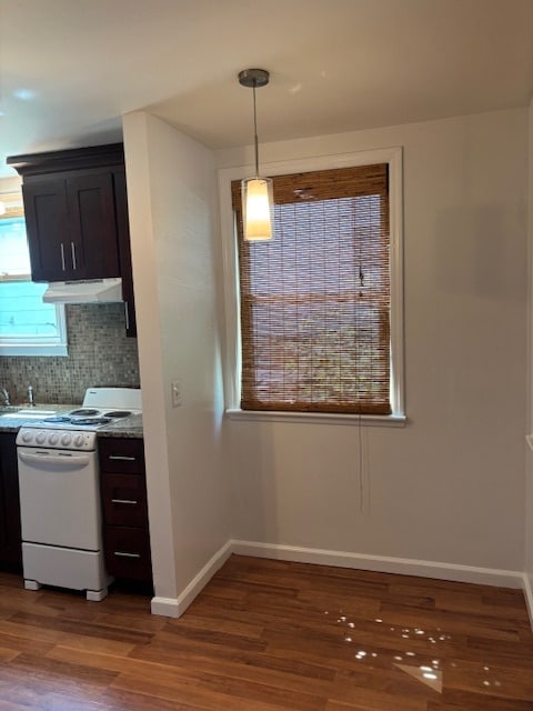 Dining area in kitchen - 405 Patterson Street
