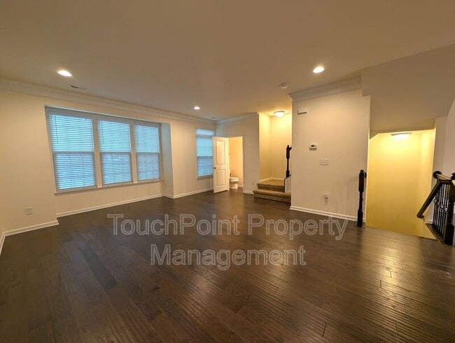 Building Photo - 4061 Zilker Park Dr