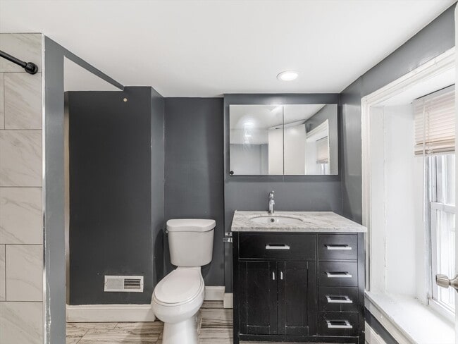 Building Photo - 4205 Main St