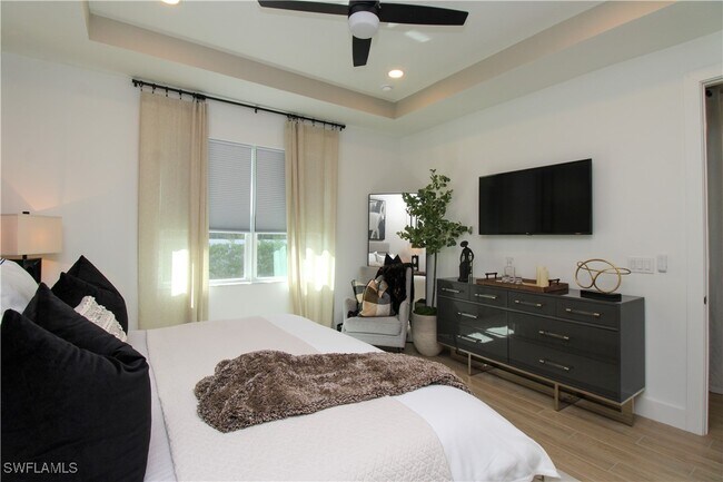 Building Photo - 8857 Oceana Wy