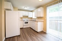 Building Photo - 3542 NE Division St