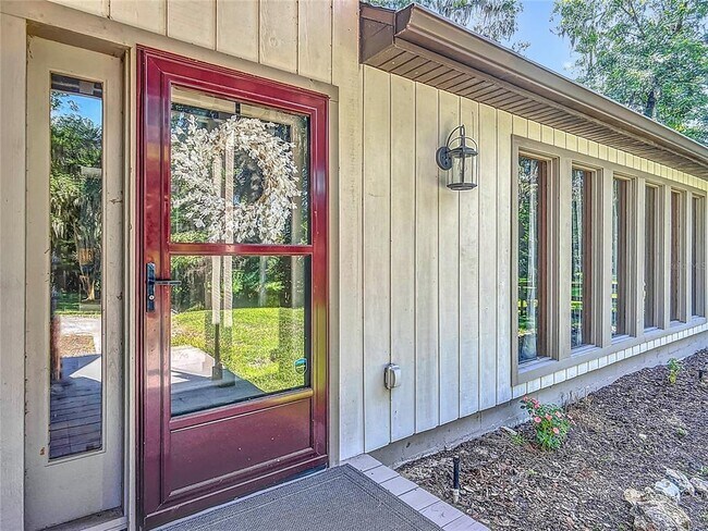 Building Photo - 4661 SW 7th Avenue Rd