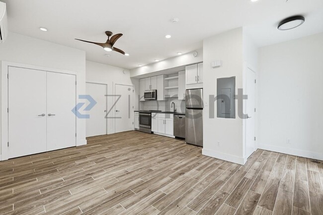 Building Photo - 245 Norwell St