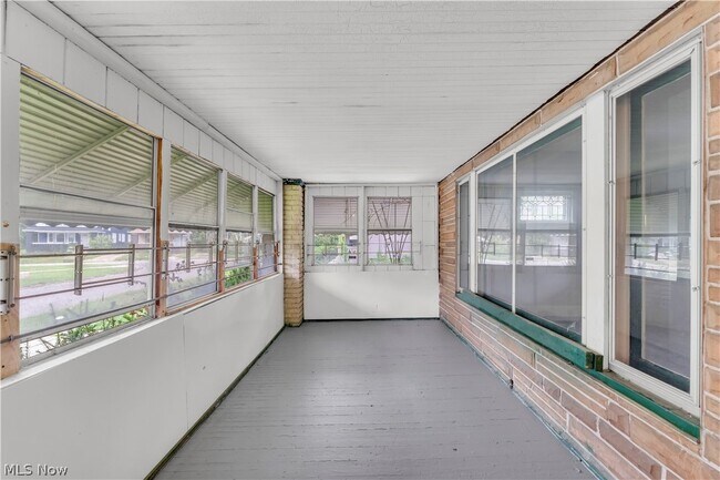 Building Photo - 12322 Fairport Ave