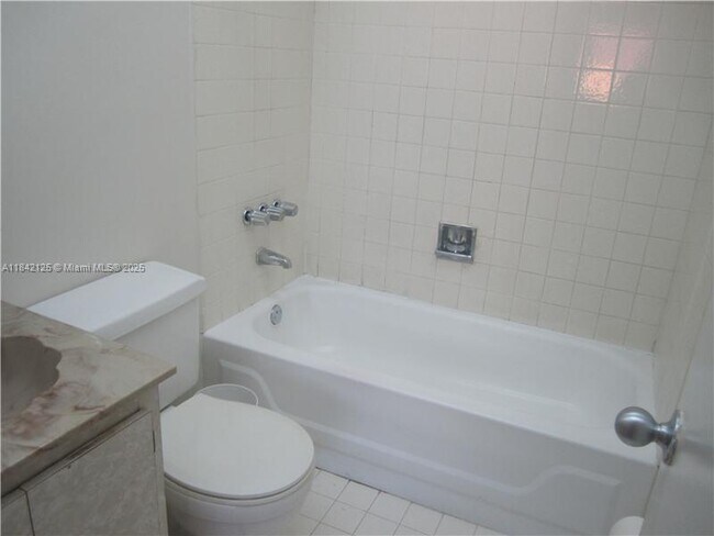 Building Photo - 1121 SW 105th Ave