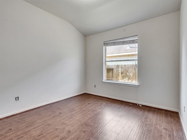 Building Photo - 2306 Diamond Springs Dr