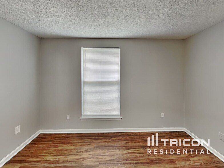 Building Photo - 4815 Harri Ann Dr