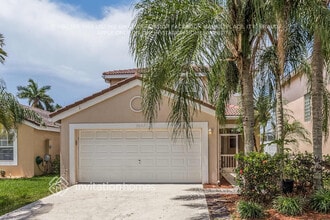 Building Photo - 7697 Springfield Lake Dr