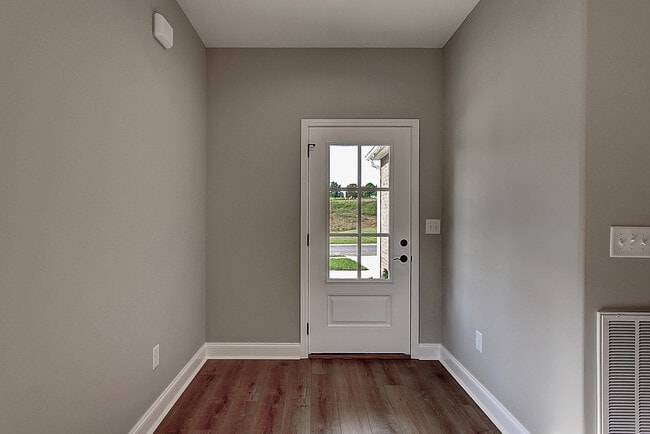 Building Photo - 2075 Haystack Cir