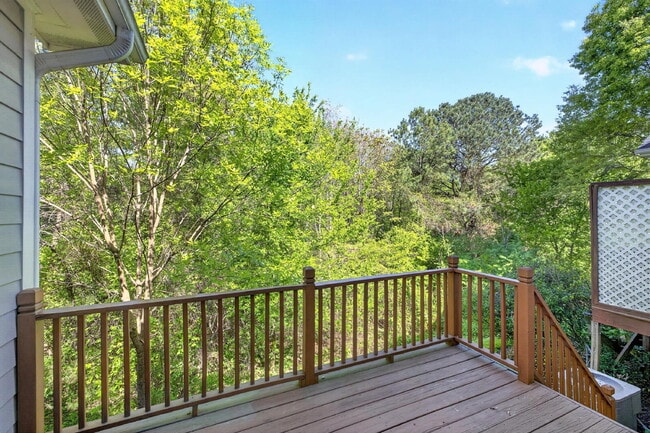 Building Photo - 770 Parkside Townes Ct