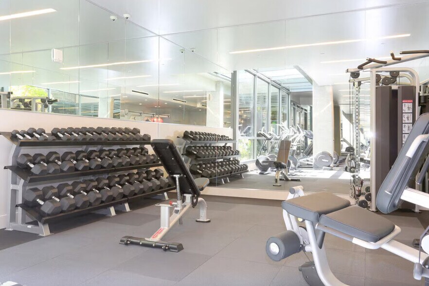 Building Photo - 101 Polk St