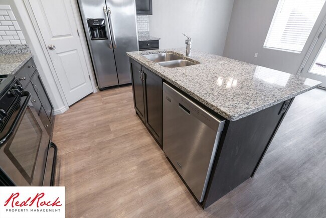 Building Photo - 4 Bedroom Home In The Villas At Sienna Hills
