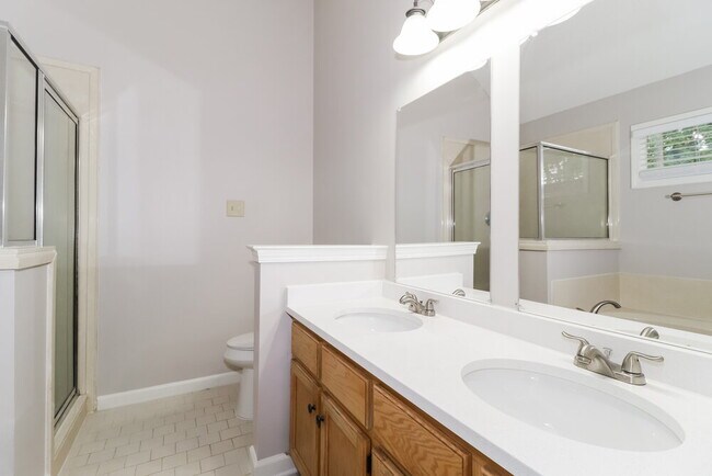 Building Photo - 6500 Baird Ln