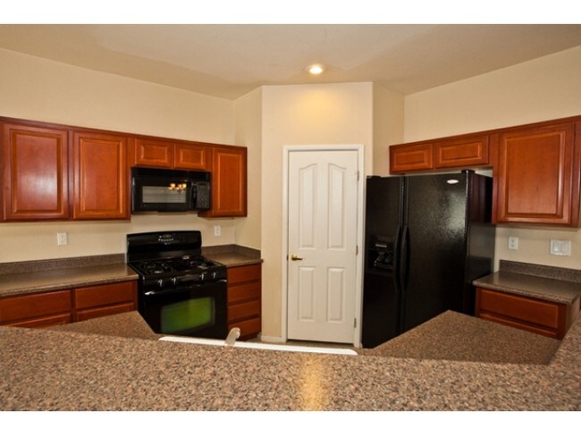 Building Photo - 3504 Glorious Iris Pl