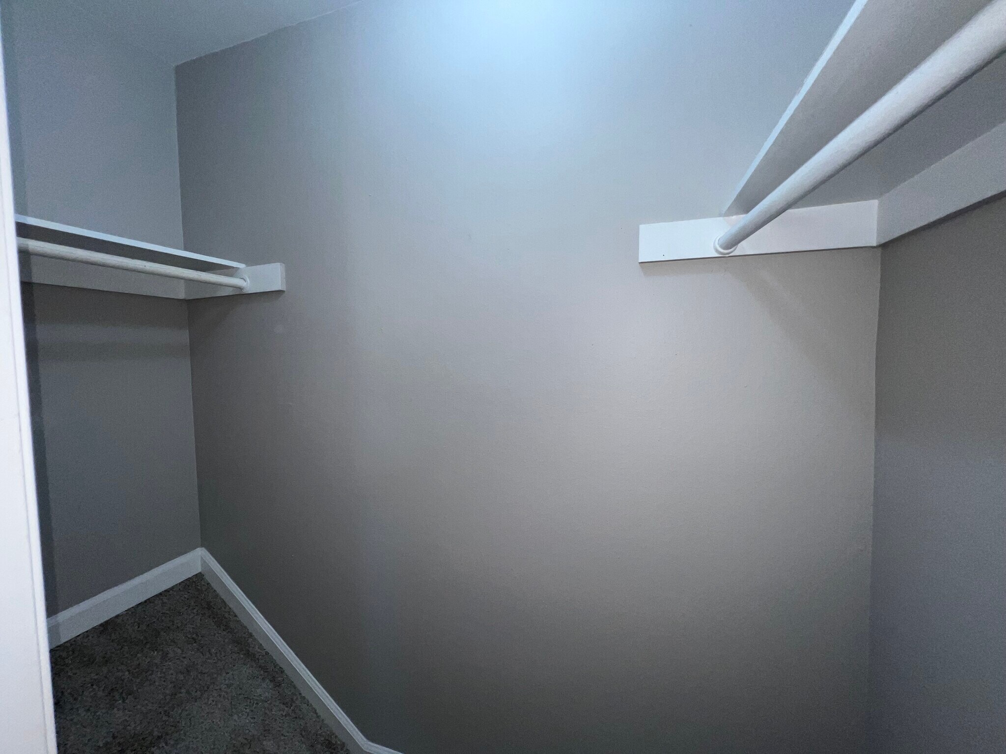 Building Photo - 2516 Wanek Rd