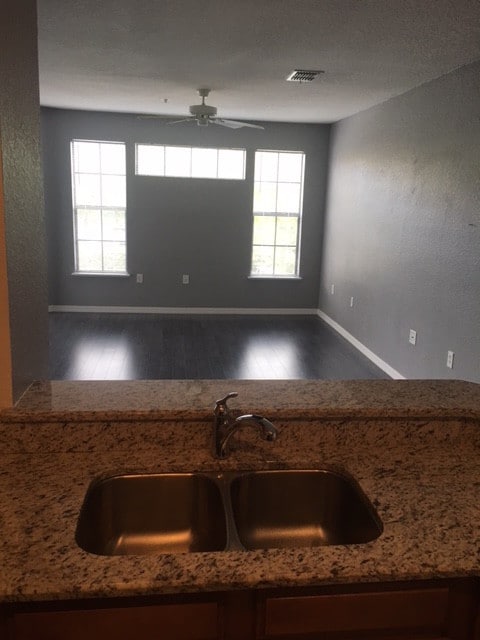 Building Photo - 6149 Metrowest Blvd