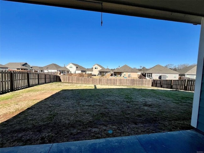 Building Photo - 876 Hedgefield Way