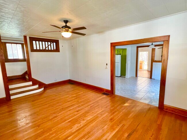 Building Photo - 214 Homewood Ave