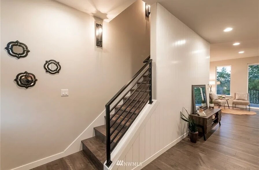 Building Photo - 11031 14th Pl SE