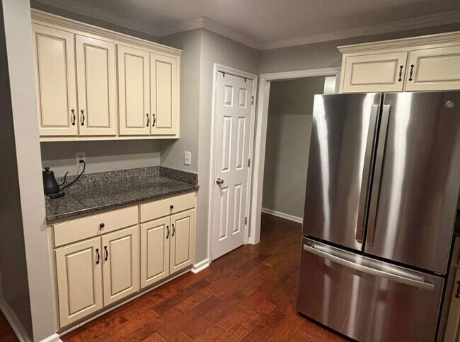 Building Photo - Available Now In Riverwood Plantation!