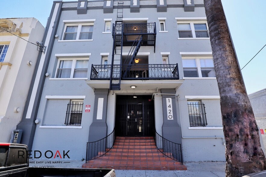 Building Photo - 1420 S Bonnie Brae St