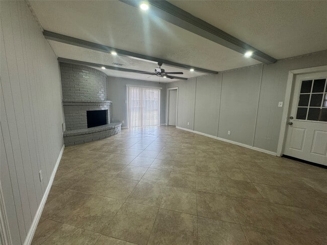 Building Photo - 226 Black Rock Rd