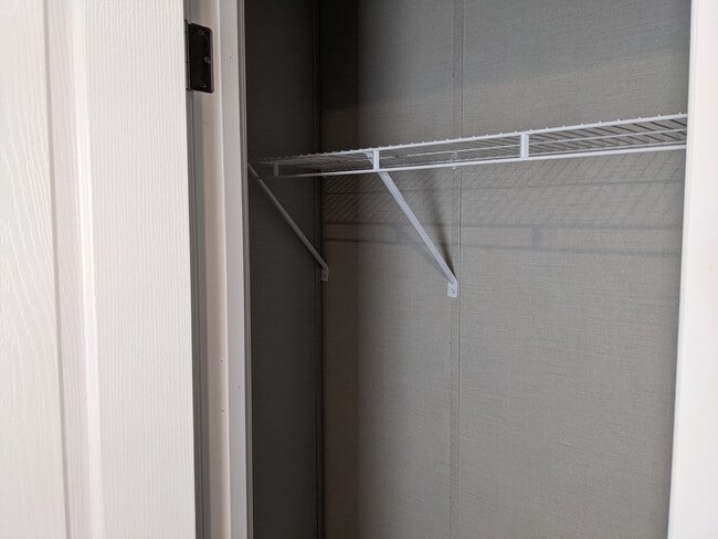 Building Photo - 14 Birch Ct