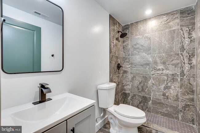 Building Photo - 2360 N 6th St