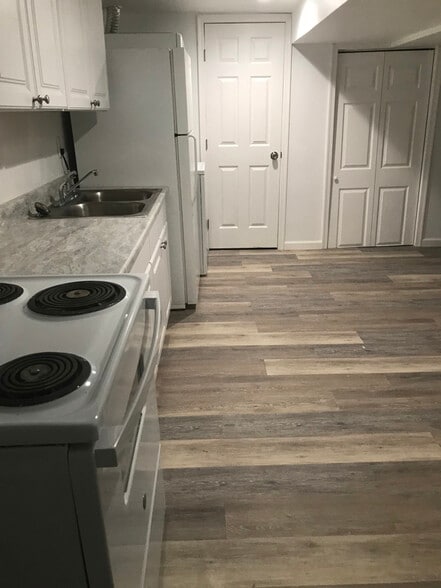 Building Photo - 4 Cedar Springs Ct