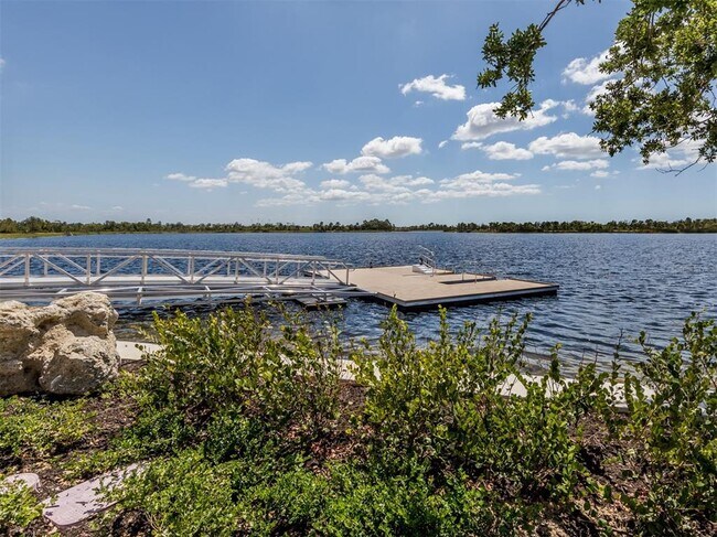 Building Photo - 268 Southampton Dr