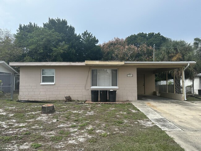 Building Photo - 11031 Hassle Ave