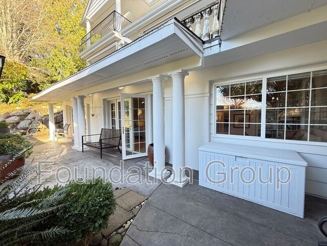 Building Photo - 3417 122nd Pl NE