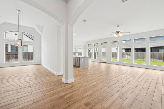 Building Photo - 16705 Christina Garza Dr